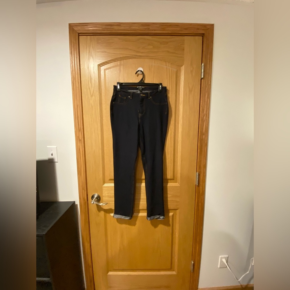 Savage Art Strechy Women’s Size Medium Dark Wash Cuffed Jegging Jeans NEW/UNWORN